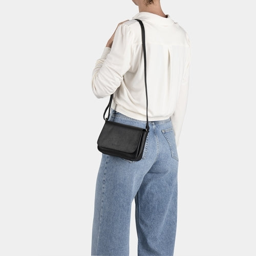 Antique Avery Isa Crossbody Flap