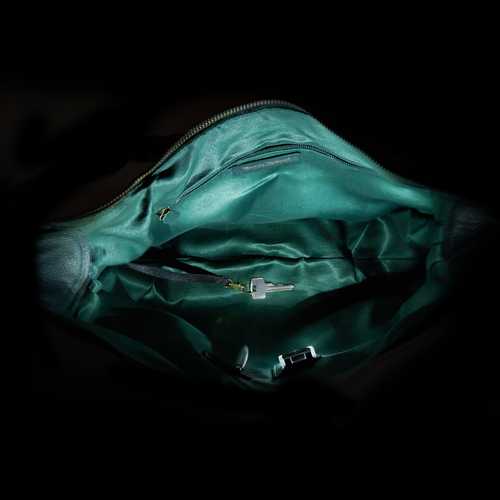 Hobo bag mit LED-Licht-Fach