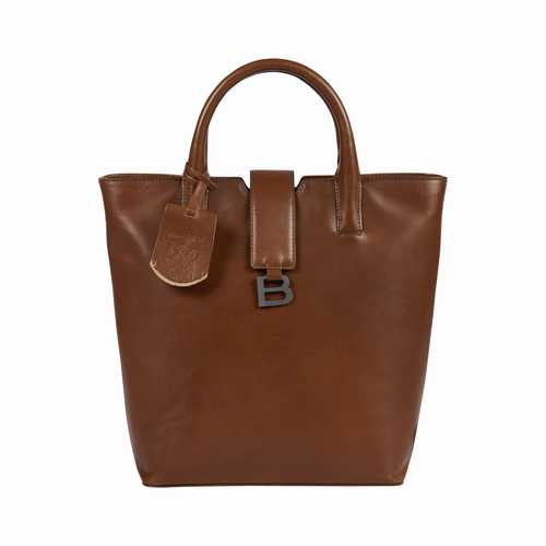 MODEST MEGHAN BUCKET TOTE