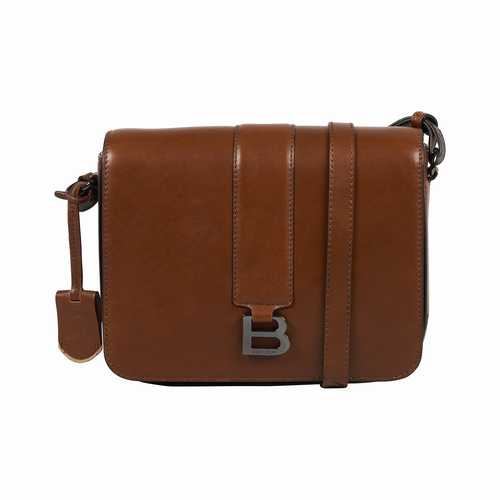 MODEST MEGHAN SATCHEL